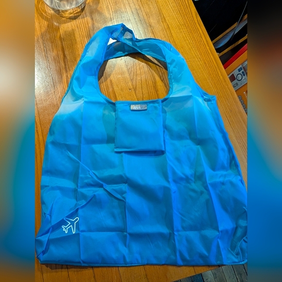 ANA First Class Amenity Kit / Pouch by ETTINGER LONDON (Navy) - Picture 7 of 9